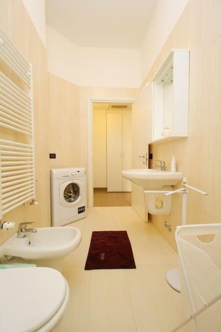 Spacious And New Apt In Citta Studi Milan Luaran gambar