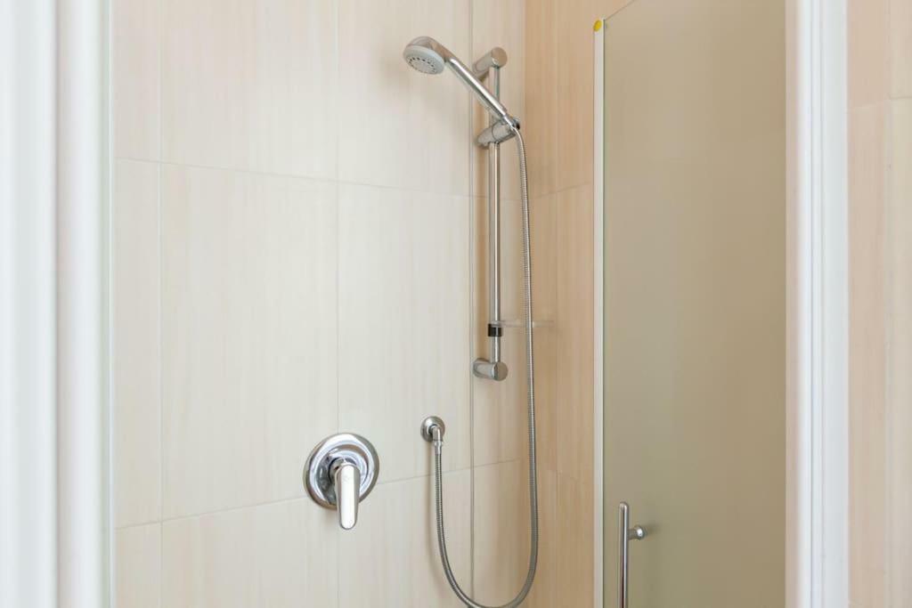 Spacious And New Apt In Citta Studi Milan Luaran gambar